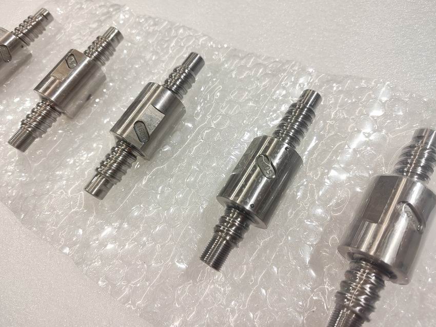 滚珠丝杆  滚珠丝杠 国产滚珠丝杆  TBI原装进口  精密滚珠丝杆  SFU滚珠丝杆套装  研磨级滚珠丝杆  THK滚珠丝杆  正反牙滚珠丝杆